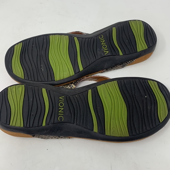 Vionic slip on sandals with Orthaheel technology animal print gold tone beaded - Picture 4 of 8